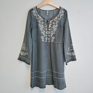 Monoreno Women's Gray Boho Embroidered Dress Sz S